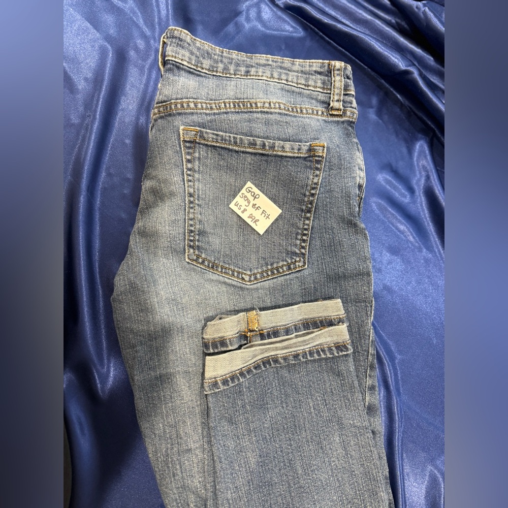 GAP Boyfriend Fit Cuffed Jeans, Size 29R